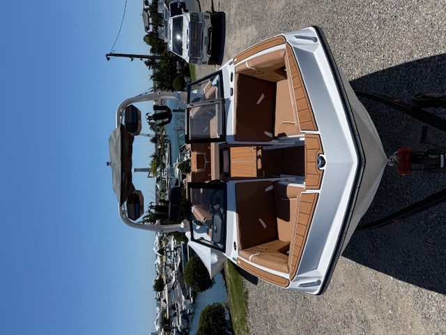 2025 Nautique GS24 Icon
